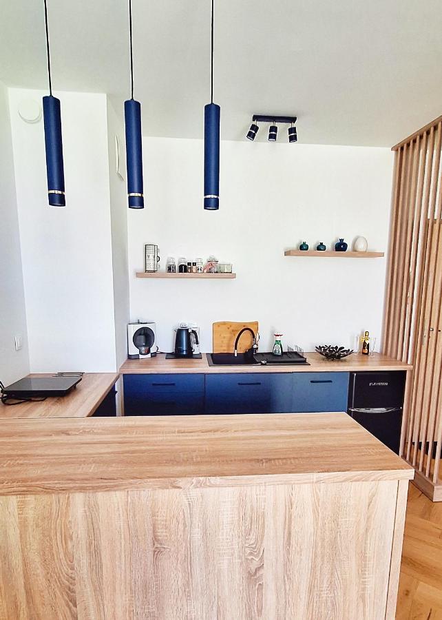 Blue Amber Apartment Rumia Exterior photo